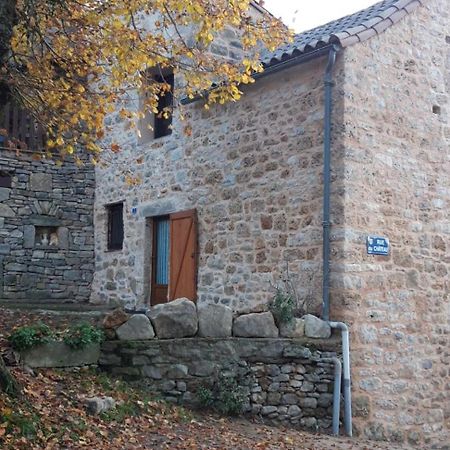 Gite Le Jaya Saint-Georges-de-Luzencon ภายนอก รูปภาพ
