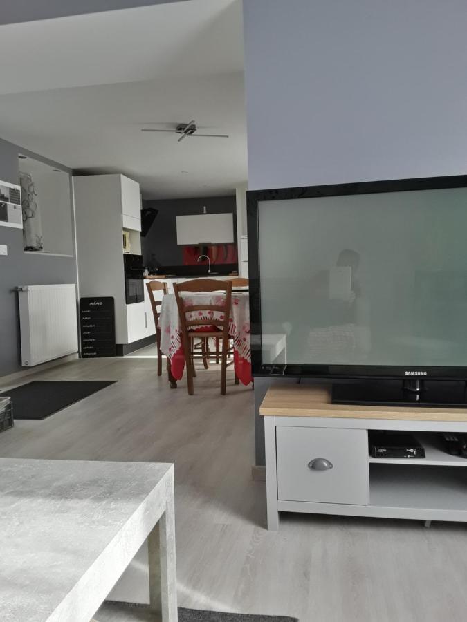 Gite Le Jaya Saint-Georges-de-Luzencon ภายนอก รูปภาพ